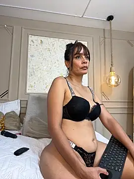 Snapshot of Alishak chatting on November 24, 2025, 10:21 pm Alishak online show from November 24, 2025, 10:21 pm