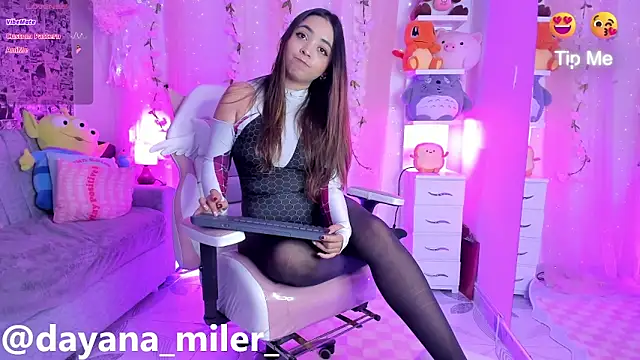  dayana miler online show from December 17, 2025, 1:38 pm