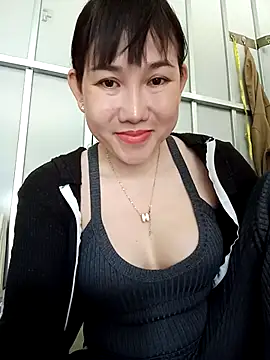 Ana love2000 online show from September 9, 2025, 1:38 am