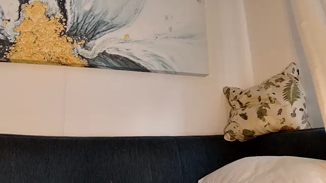 sun place online show from March 16, 2026, 5:04 am