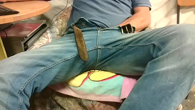 Giulio35 Pika online show from September 28, 2025, 5:03 am