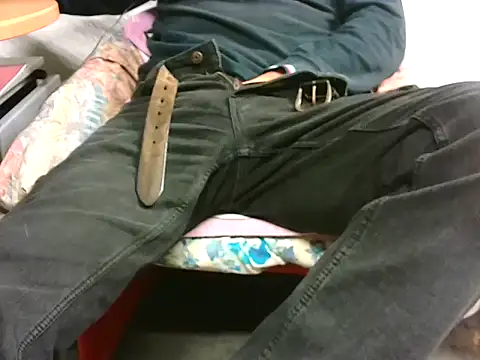 Giulio35 Pika online show from November 24, 2025, 4:40 pm