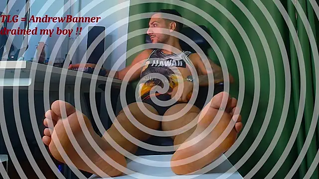 Snapshot of AndrewBanner chatting on August 6, 2026, 4:29 am AndrewBanner online show from August 6, 2026, 4:29 am
