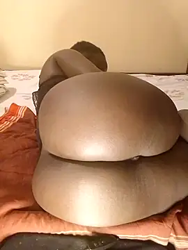 Misskhalifa  online show from March 18, 2026, 12:14 am