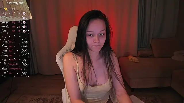 falcon baby online show from November 8, 2025, 3:48 pm