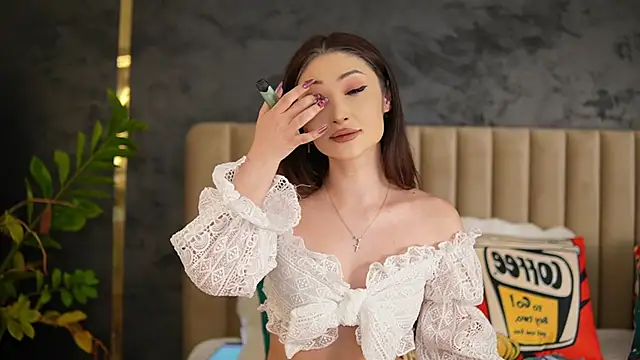 Snapshot of Mayleen_x chatting on July 2, 2026, 2:23 pm Mayleen x online show from July 2, 2026, 2:23 pm