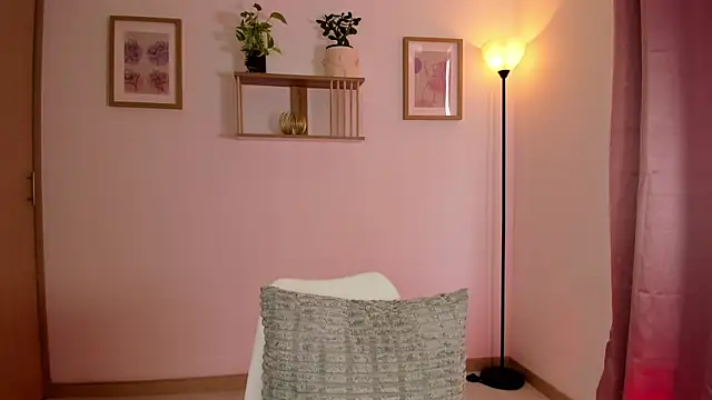 Lilabril online show from May 29, 2026, 2:45 pm