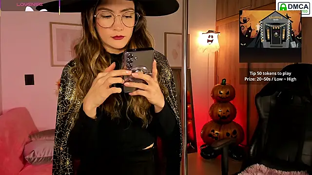 Snapshot of Lilabril chatting on October 10, 2025, 2:51 pm Lilabril online show from October 10, 2025, 2:51 pm