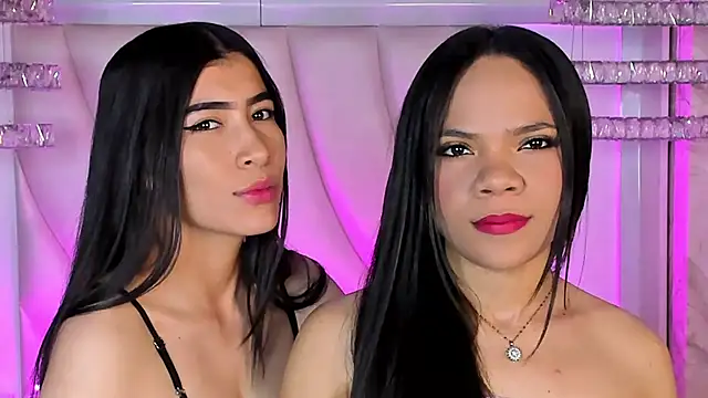 Snapshot of siara_and_zoe chatting on May 13, 2026, 10:50 pm siara and zoe online show from May 13, 2026, 10:50 pm