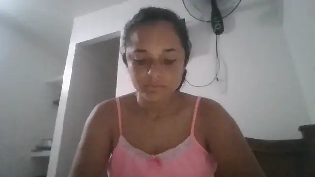 Snapshot of GiveLove1 chatting on November 25, 2025, 12:05 pm GiveLove1 online show from November 25, 2025, 12:05 pm