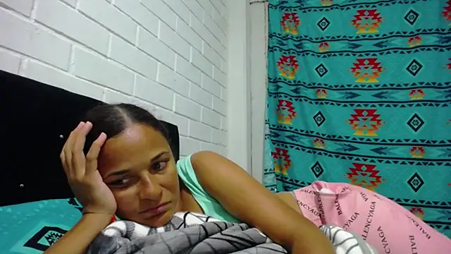 Snapshot of GiveLove1 chatting on March 3, 2025, 2:44 am GiveLove1 online show from March 3, 2025, 2:44 am