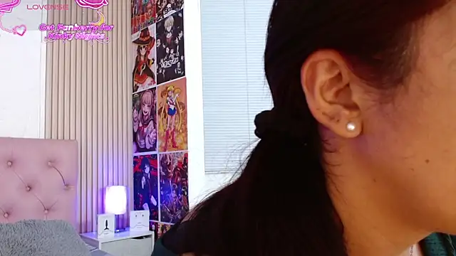 dayana mendoza69 online show from April 8, 2026, 9:05 pm