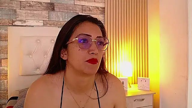 Snapshot of dayana_mendoza69 chatting on December 2, 2025, 3:03 pm dayana mendoza69 online show from December 2, 2025, 3:03 pm