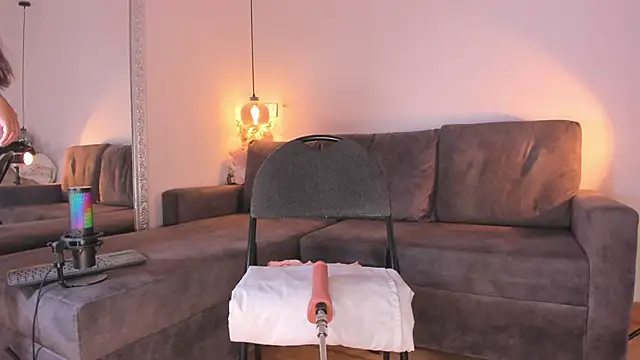 Snapshot of Isabella_francoo chatting on December 5, 2025, 12:15 pm Isabella francoo online show from December 5, 2025, 12:15 pm