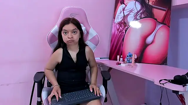 CharlotteMuller online show from April 10, 2026, 8:38 pm