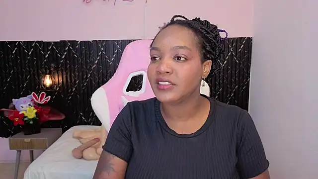 chanel brunette online show from March 26, 2026, 7:23 pm