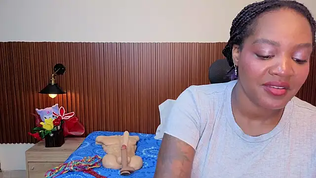 chanel brunette online show from April 5, 2026, 6:25 pm