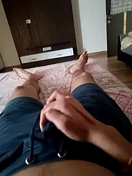 Snapshot of HeftyTheory7 chatting on February 25, 2026, 3:29 am HeftyTheory7 online show from February 25, 2026, 3:29 am