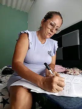 deisy summers47x online show from March 21, 2025, 11:55 am