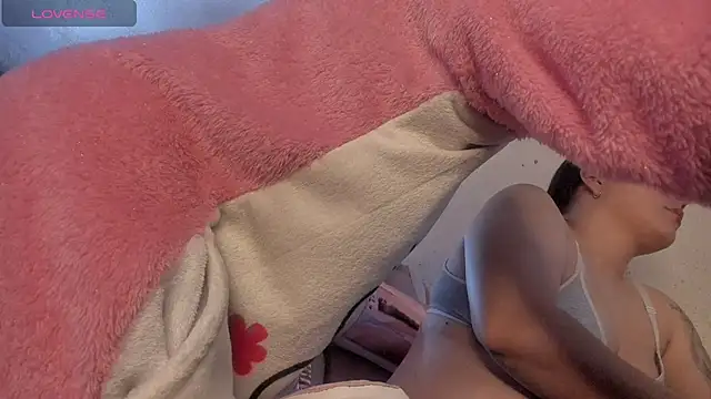  Dulcinea777 online show from March 8, 2026, 4:49 am