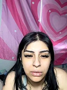 Snapshot of ThickerThanYoBitch chatting on September 15, 2025, 2:50 pm ThickerThanYoBitch online show from September 15, 2025, 2:50 pm