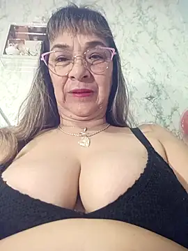 Snapshot of biancchi chatting on November 12, 2025, 9:57 am biancchi online show from November 12, 2025, 9:57 am