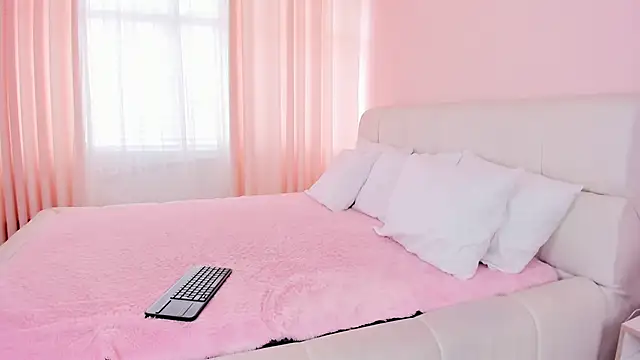 camila  joy online show from December 3, 2024, 5:17 pm