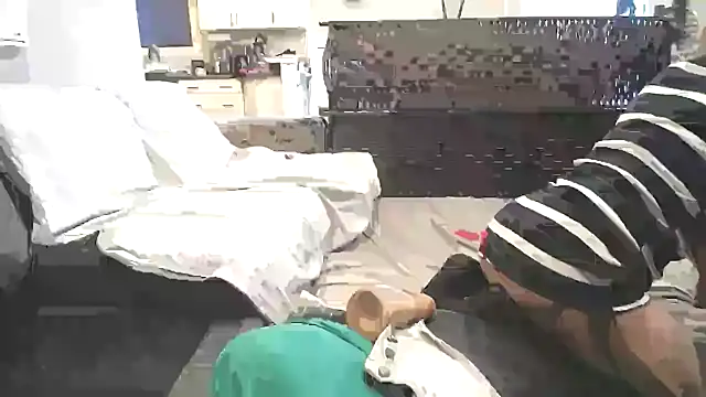 Snapshot of AssmannCD chatting on March 13, 2025, 1:18 pm AssmannCD online show from March 13, 2025, 1:18 pm