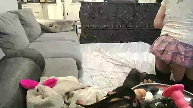 Snapshot of AssmannCD chatting on February 25, 2025, 12:36 am AssmannCD online show from February 25, 2025, 12:36 am