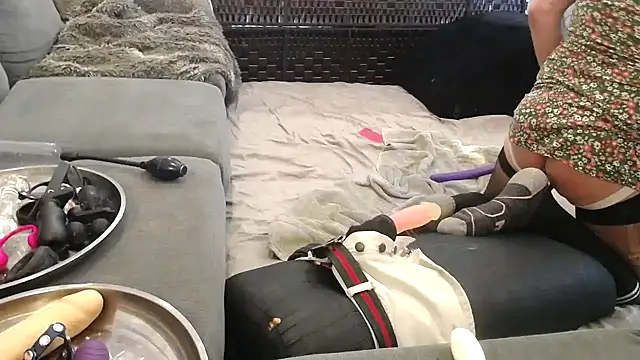 Snapshot of AssmannCD chatting on January 14, 2025, 8:48 pm AssmannCD online show from January 14, 2025, 8:48 pm