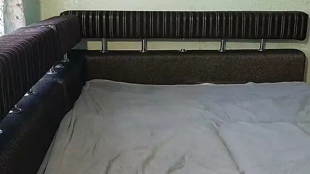 Snapshot of Riley_Roo chatting on June 30, 2026, 7:41 am Riley Roo online show from June 30, 2026, 7:41 am