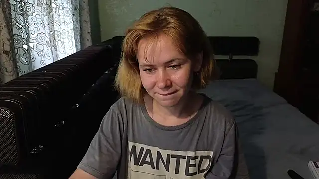 Snapshot of Riley_Roo chatting on July 6, 2026, 6:20 am Riley Roo online show from July 6, 2026, 6:20 am