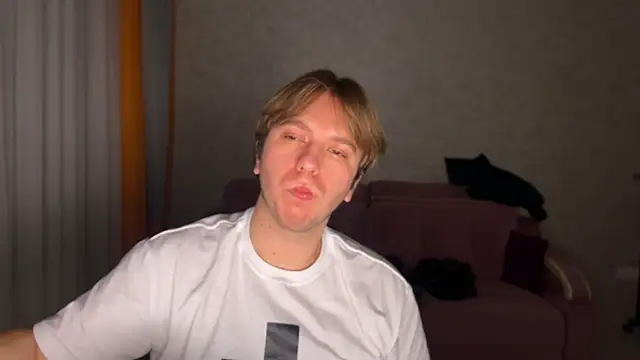 kiopiggy online show from December 19, 2025, 5:26 pm