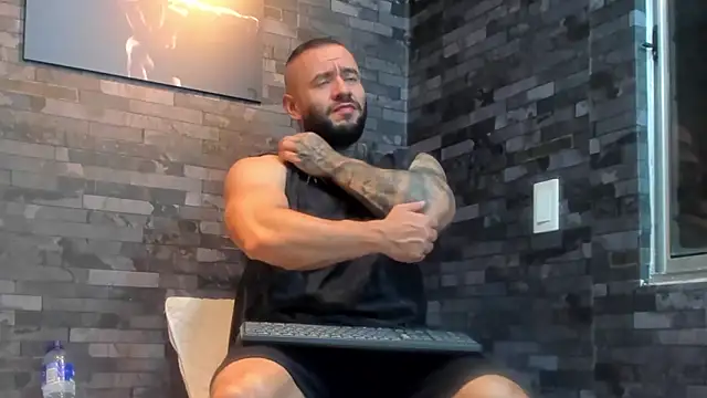 BruceDallas online show from April 19, 2026, 3:40 am