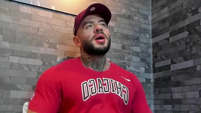 BruceDallas online show from December 23, 2025, 12:54 am