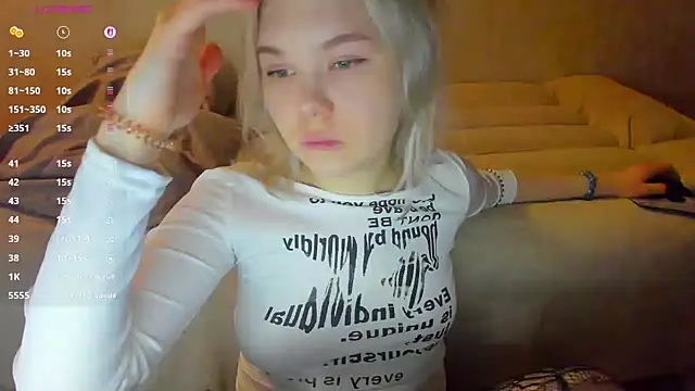 Dopaminegirl online show from March 9, 2026, 6:22 pm