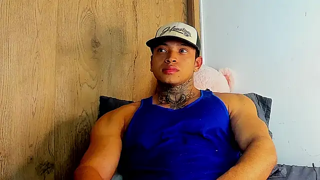 Snapshot of Stiven_collins chatting on November 2, 2025, 6:07 am Stiven collins online show from November 2, 2025, 6:07 am