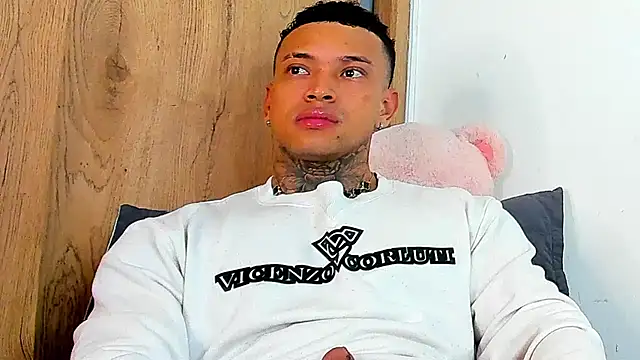 Snapshot of Stiven_collins chatting on November 20, 2025, 9:43 am Stiven collins online show from November 20, 2025, 9:43 am