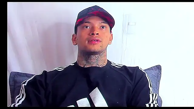 Snapshot of Stiven_collins chatting on December 16, 2025, 4:00 pm Stiven collins online show from December 16, 2025, 4:00 pm