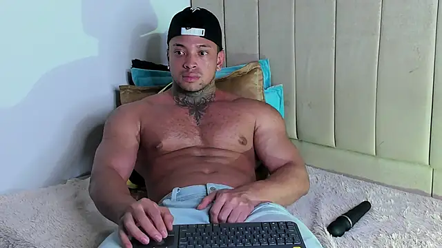 Stiven collins online show from April 3, 2026, 12:11 pm