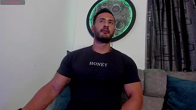 curt xxx online show from June 3, 2026, 1:50 am