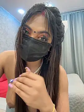 Snapshot of Monalisadon018 chatting on December 24, 2024, 12:11 am Monalisadon018 online show from December 24, 2024, 12:11 am