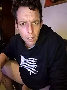 Snapshot of Knuffelstaaf123 chatting on November 15, 2025, 8:57 pm Knuffelstaaf123 online show from November 15, 2025, 8:57 pm