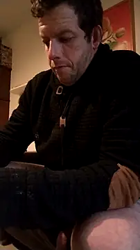 Snapshot of Knuffelstaaf123 chatting on November 3, 2025, 3:59 pm Knuffelstaaf123 online show from November 3, 2025, 3:59 pm