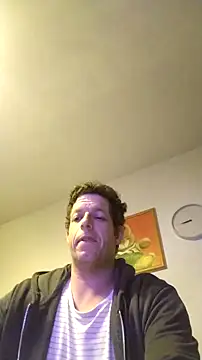 Snapshot of Knuffelstaaf123 chatting on December 16, 2025, 8:57 pm Knuffelstaaf123 online show from December 16, 2025, 8:57 pm