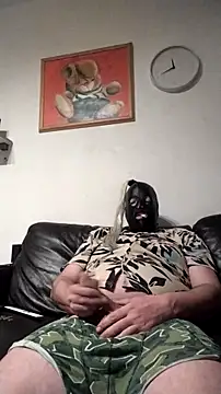 Snapshot of Knuffelstaaf123 chatting on December 14, 2025, 11:54 pm Knuffelstaaf123 online show from December 14, 2025, 11:54 pm