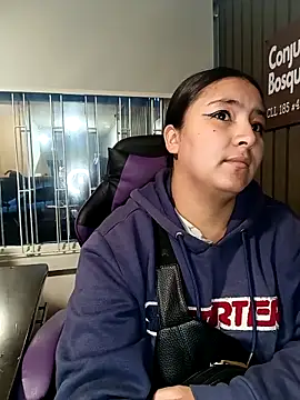 Snapshot of Cute_Penelope chatting on November 21, 2025, 11:09 am Cute Penelope online show from November 21, 2025, 11:09 am