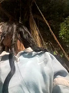 Honey-420- online show from November 5, 2025, 12:03 am