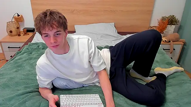 Fandi 777 online show from November 25, 2025, 2:28 pm