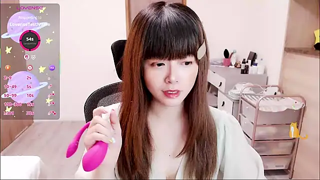 Snapshot of a0513 chatting on October 24, 2025, 4:06 pm a0513 online show from October 24, 2025, 4:06 pm